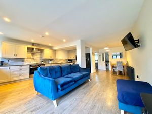 Kitchen/Diner/Living Area- click for photo gallery